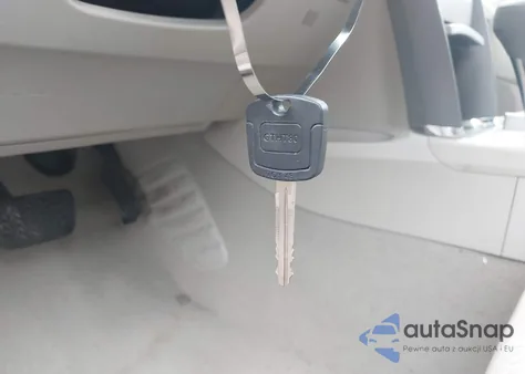 2011 Toyota Camry Le z USA, uszkodzony, nr VIN 4T1BF3EK3BU685203